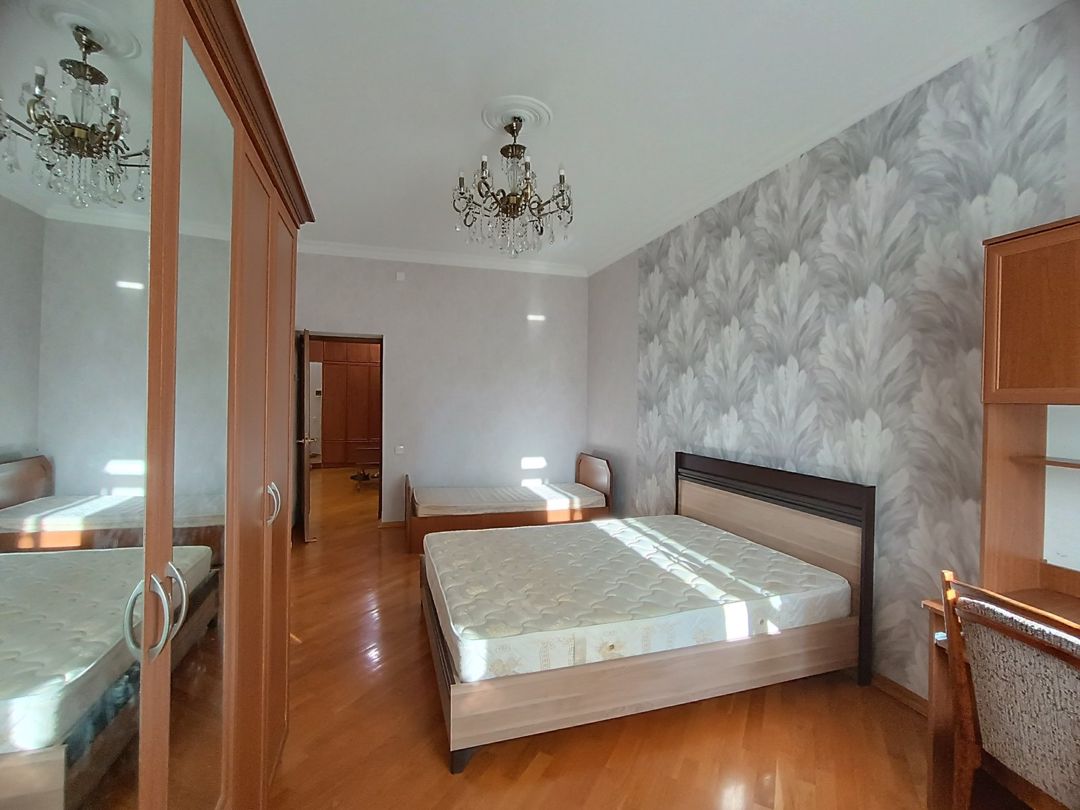 İcarəyə verilir 3 otaqlı yeni tikili 168 m² — Mənzil, Bakı (11)