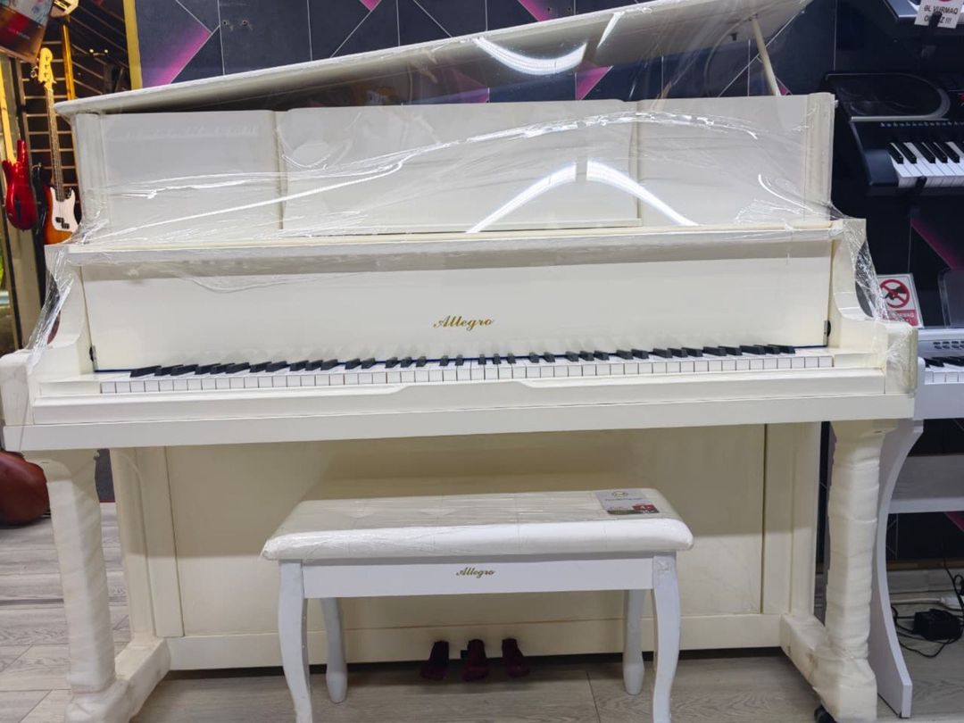 Akustik piano — Musiqiə alətləri, Bakı (3)