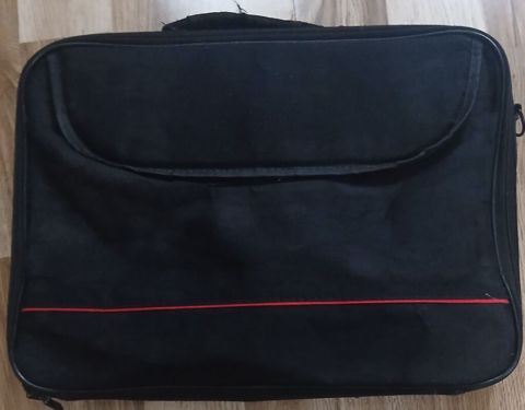 HP Pavilion noutbuk + çanta - Model: HP Pavilion (gümüş rəngli — Digah