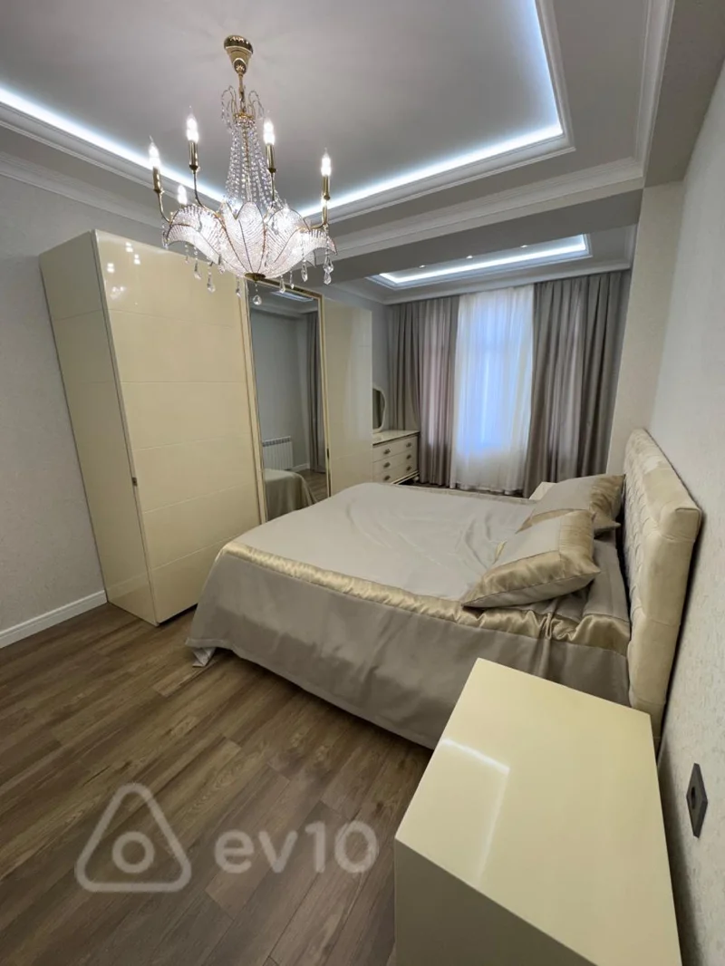 4 otaqlı mənzil, 144 m², Təbriz küçəsi — Mənzil, Bakı (9)