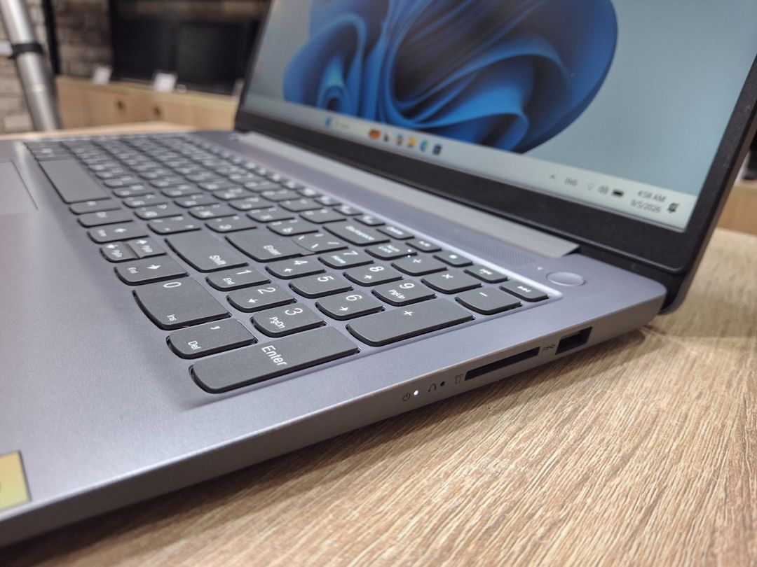 Noutbuk Lenovo i3 1315U 8gb Ram 256GB — Noutbuklar, Bakı (7)