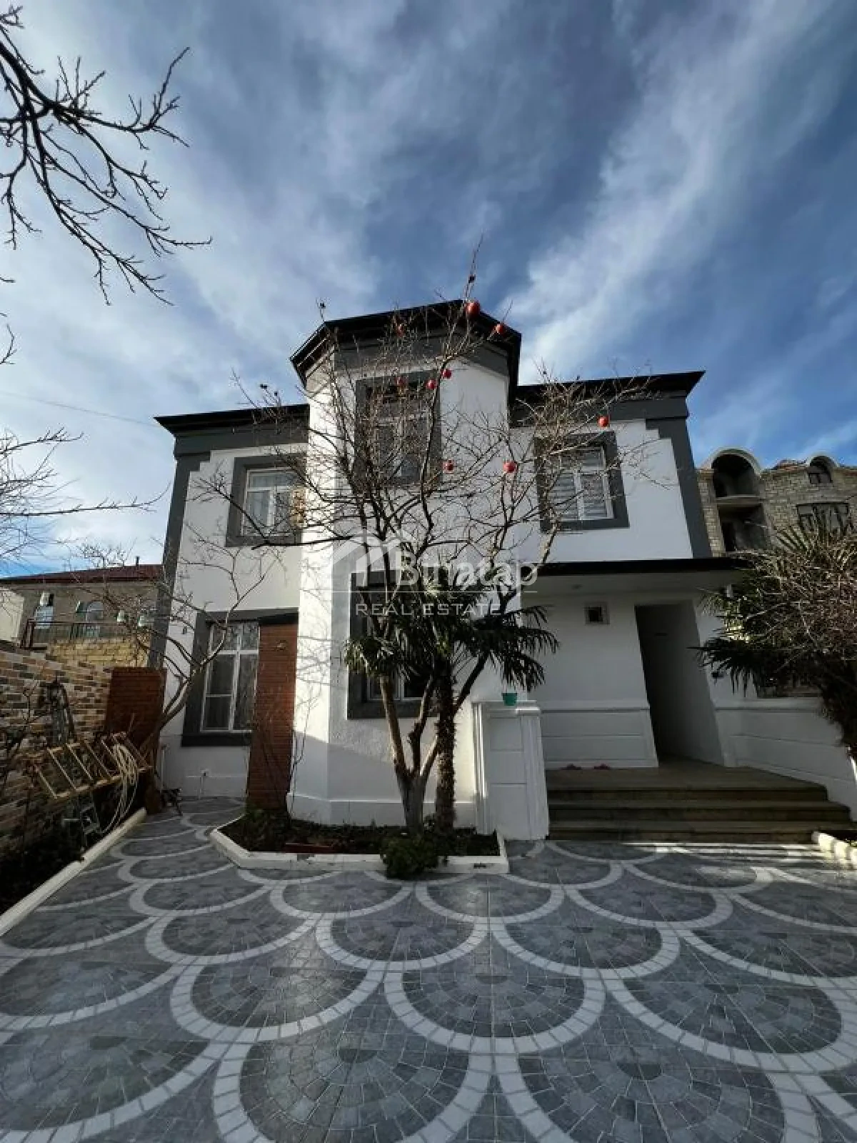 Satılır 5 otaqlı həyət evi / bağ evi 200 m², Badamdar qəsəbəsi, Səbail rayonu — 399 000 ₼ · Bakı · Ev, villa Satılır 5 otaqlı həyət evi / bağ evi 200 m², Badamdar qəsəbəsi, Səbail rayonu — Bakı
