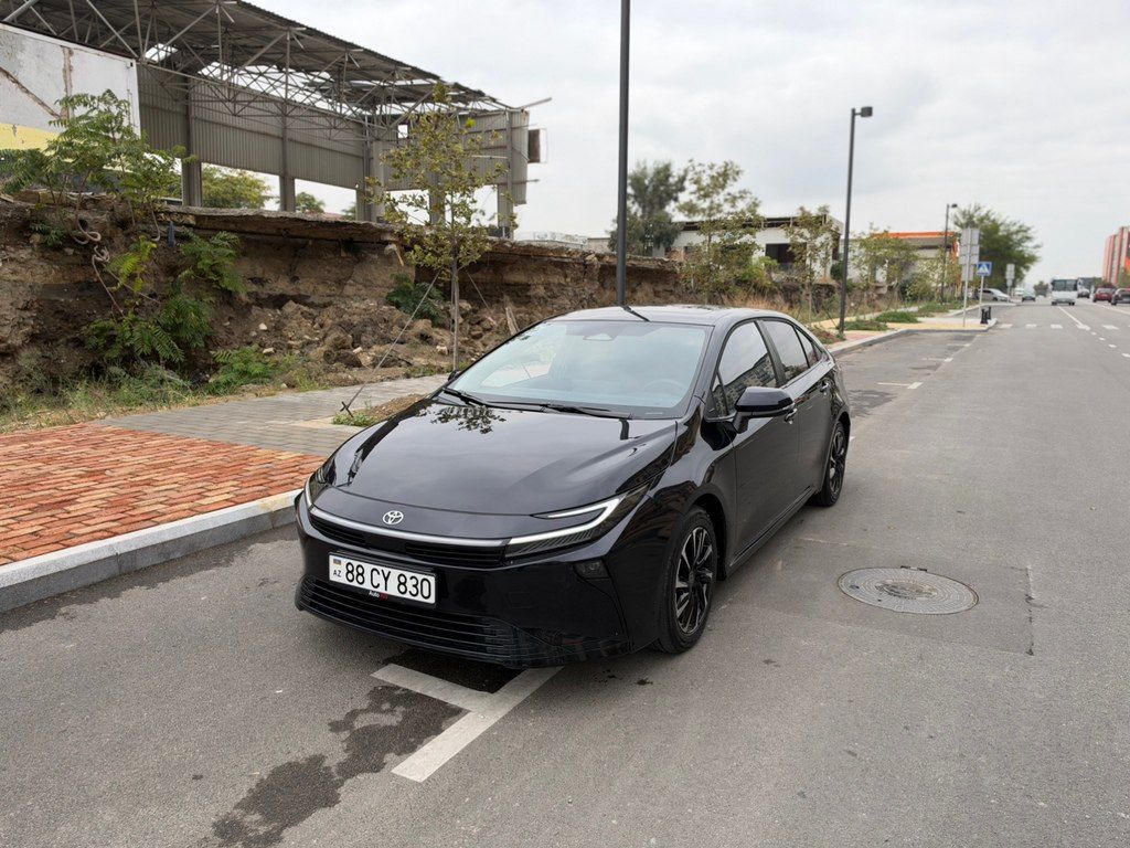 Toyota Corolla, 1.8 L, 0.85 kWh, 2026 il, 5 300 km 88-CY-830 — Avtomobillər, Bakı (2)