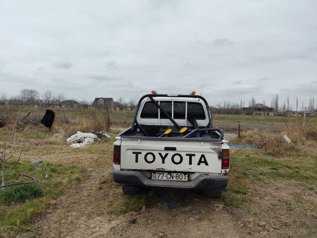 Toyota Hilux, 2.5 L, 1994 il, 388 888 km 77-CN-801 — Avtomobillər, Bakı (6)