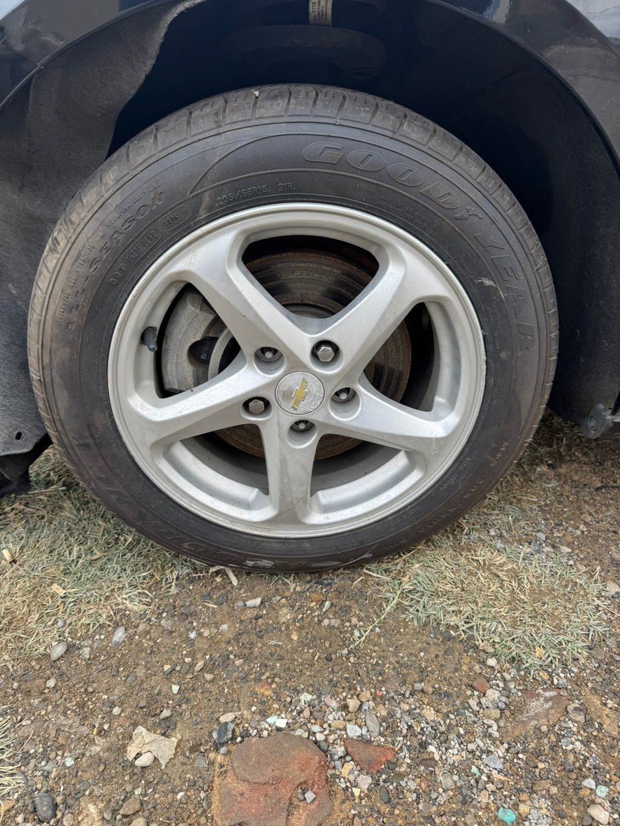 Chevrolet Malibu təkərləri — Ehtiyat hissələri və aksesuarlar, Bakı (4)