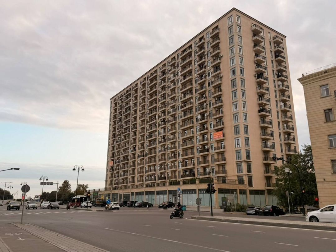 Satılır 3 otaqlı yeni tikili 138 m² — Mənzil, Bakı