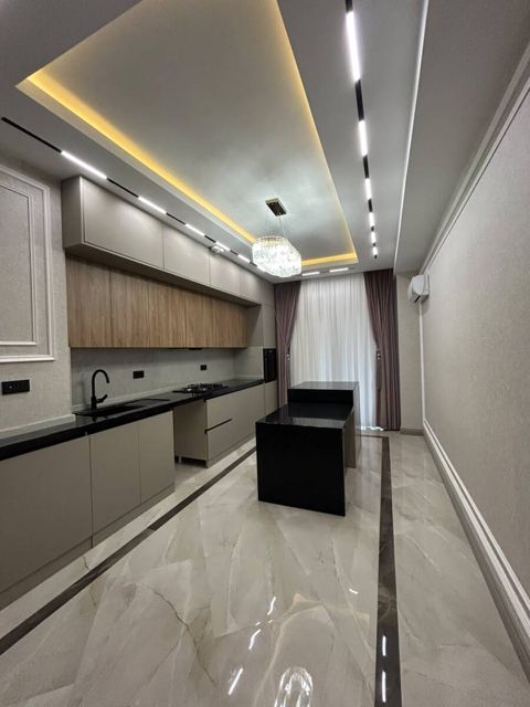 Satılır 3 otaqlı yeni tikili 163 m² — Bakı