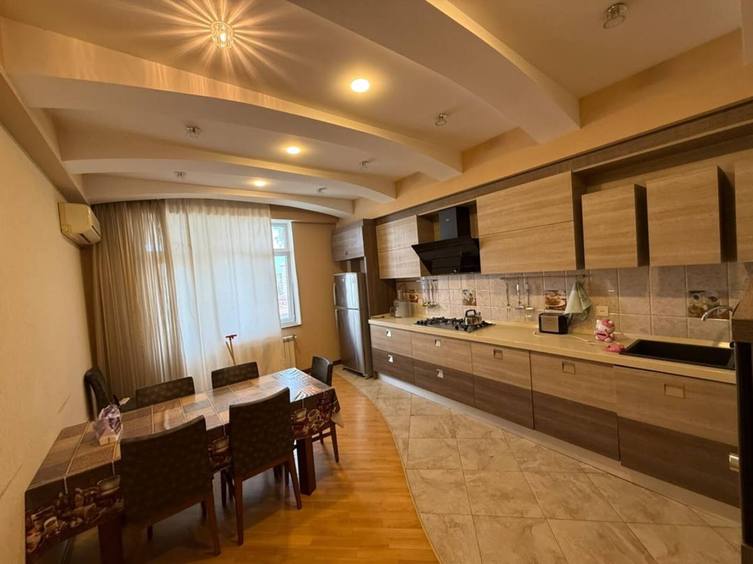 İcarəyə verilir 4 otaqlı yeni tikili 230 m² — Mənzil, Bakı (4)