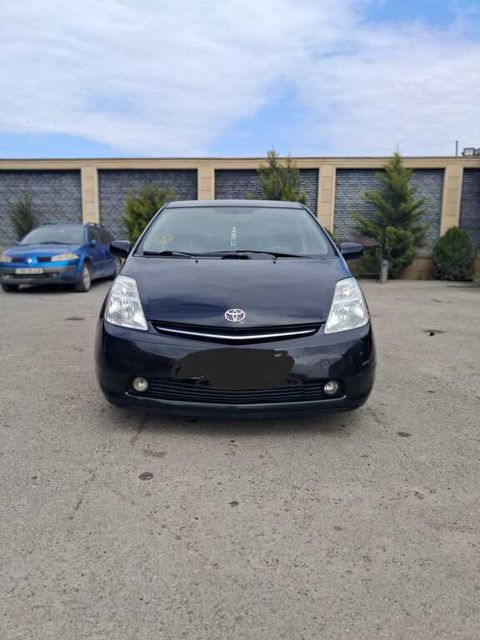 Toyota Prius, 1.5 L, 1.3 kWh, 2006 il, 531 084 km — 13 400 ₼ · Bakı · Avtomobillər Toyota Prius, 1.5 L, 1.3 kWh, 2006 il, 531 084 km — Bakı