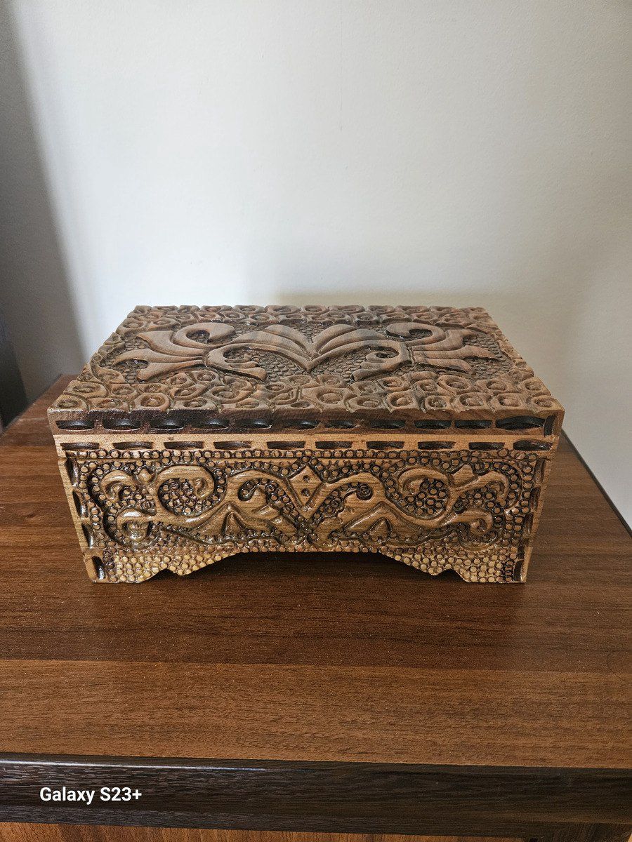 Mücrü — Dekor və interyeri, Bakı
