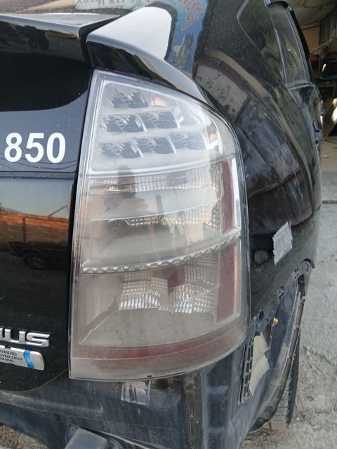 Toyota Prius faraları — Bakı