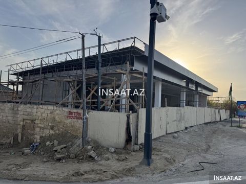 Almiyunum və plastik — Bakı