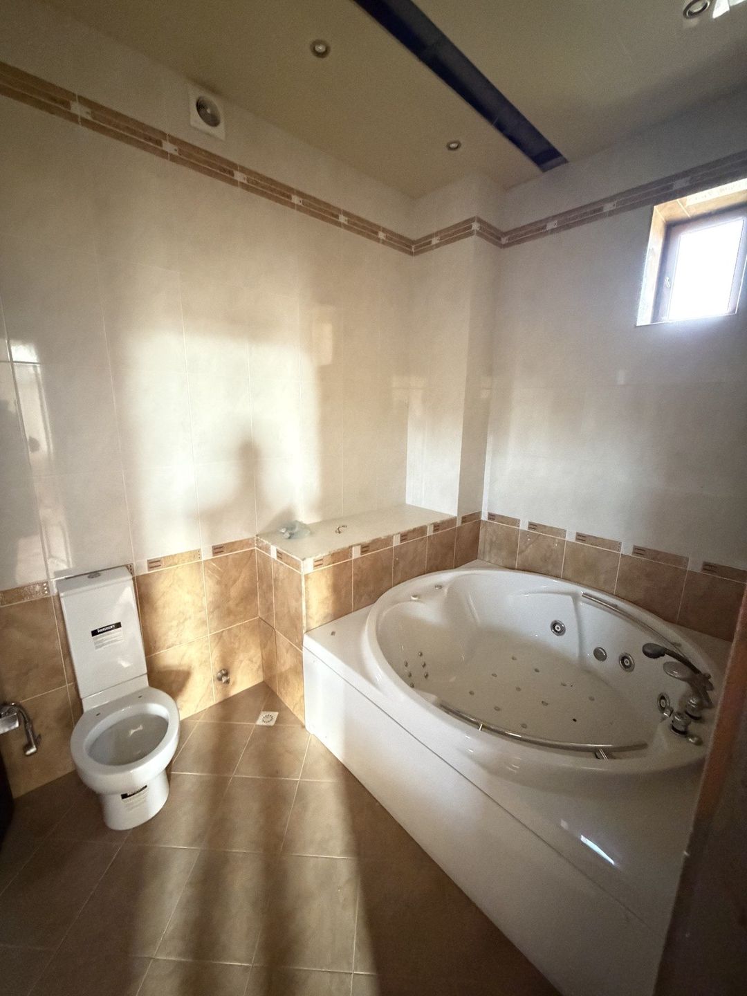 Satılır 6 otaqlı həyət evi/bağ evi 680 m² — Ev, villa, Bakı (10)