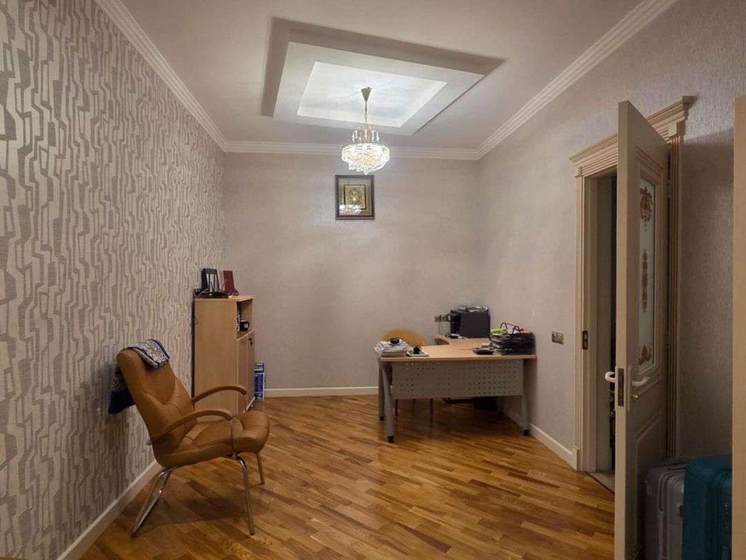 Satılır 11 otaqlı həyət evi/bağ evi 480 m² — Ev, villa, Bakı (3)
