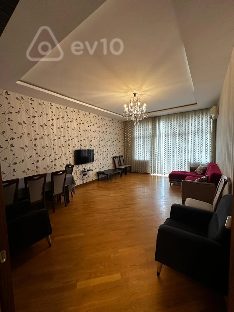 3 otaqlı mənzil, 130 m², vaqif prospekti — kirayə — Bakı