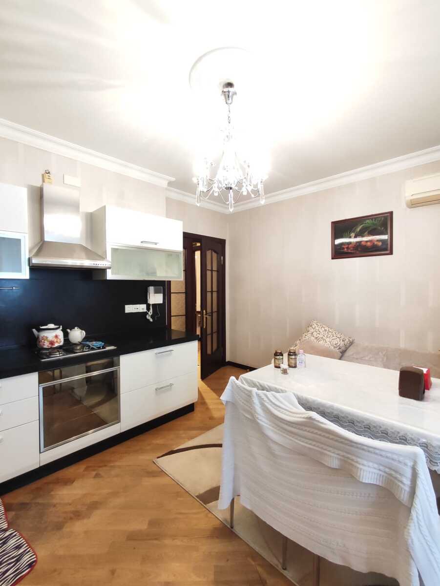 Satılır 4 otaqlı yeni tikili 135 m² — Mənzil, Bakı (8)