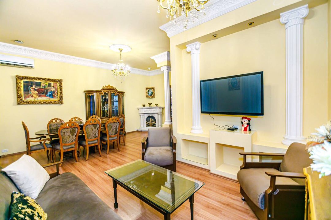 İcarəyə verilir 4 otaqlı köhnə tikili 160 m² — Mənzil, Bakı (4)