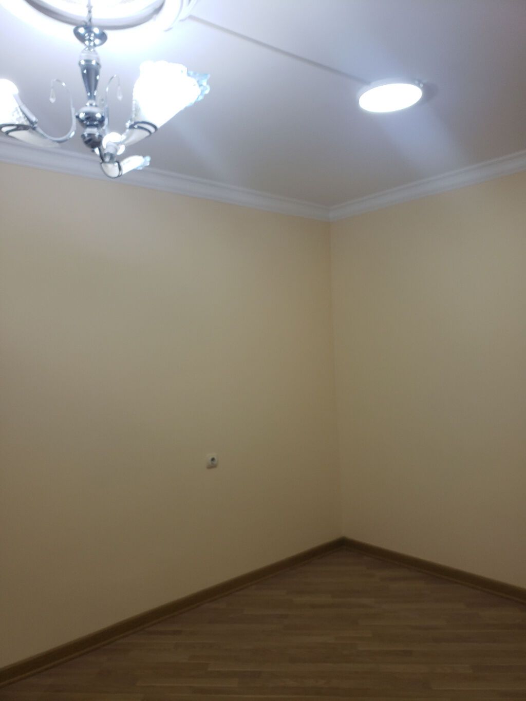Binəqədi rayonu, 9-cu mikrorayon, Mircəlal küçəsində 4 otaqlı ofis — Ofis, Bakı (8)
