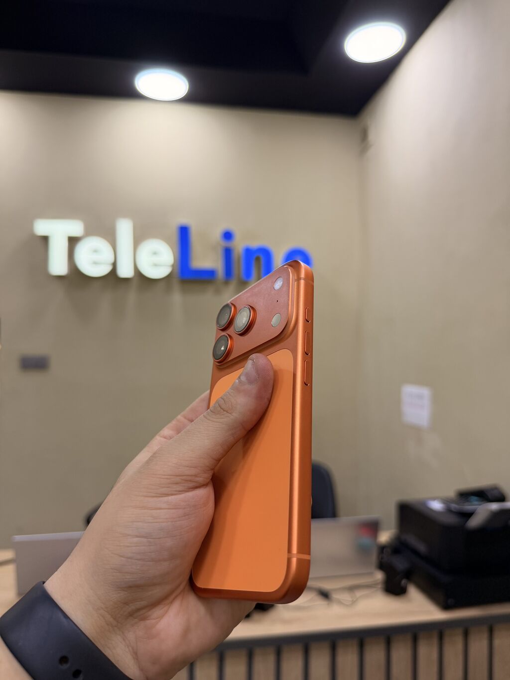 IPhone 17 Pro, 256 GB, Narıncı, Zəmanət, Kredit, Simsiz şarj — Apple iPhone, Bakı (2)
