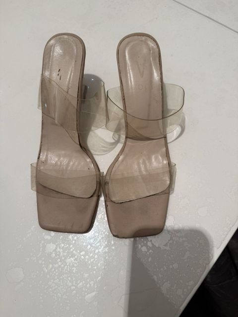 Şəffaf zolaqlı qadın sandaleti - Model: kvadrat burunlu, mules tipli — Digah