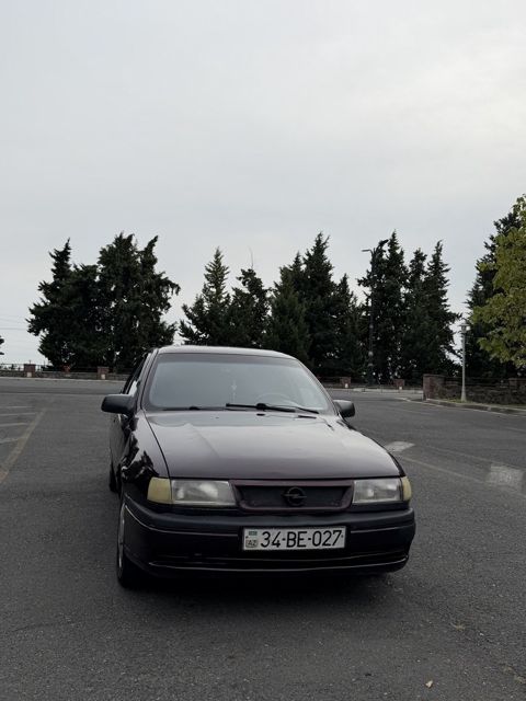 Opel Vectra, 1.8 L, 1993 il, 250 000 km — Qax