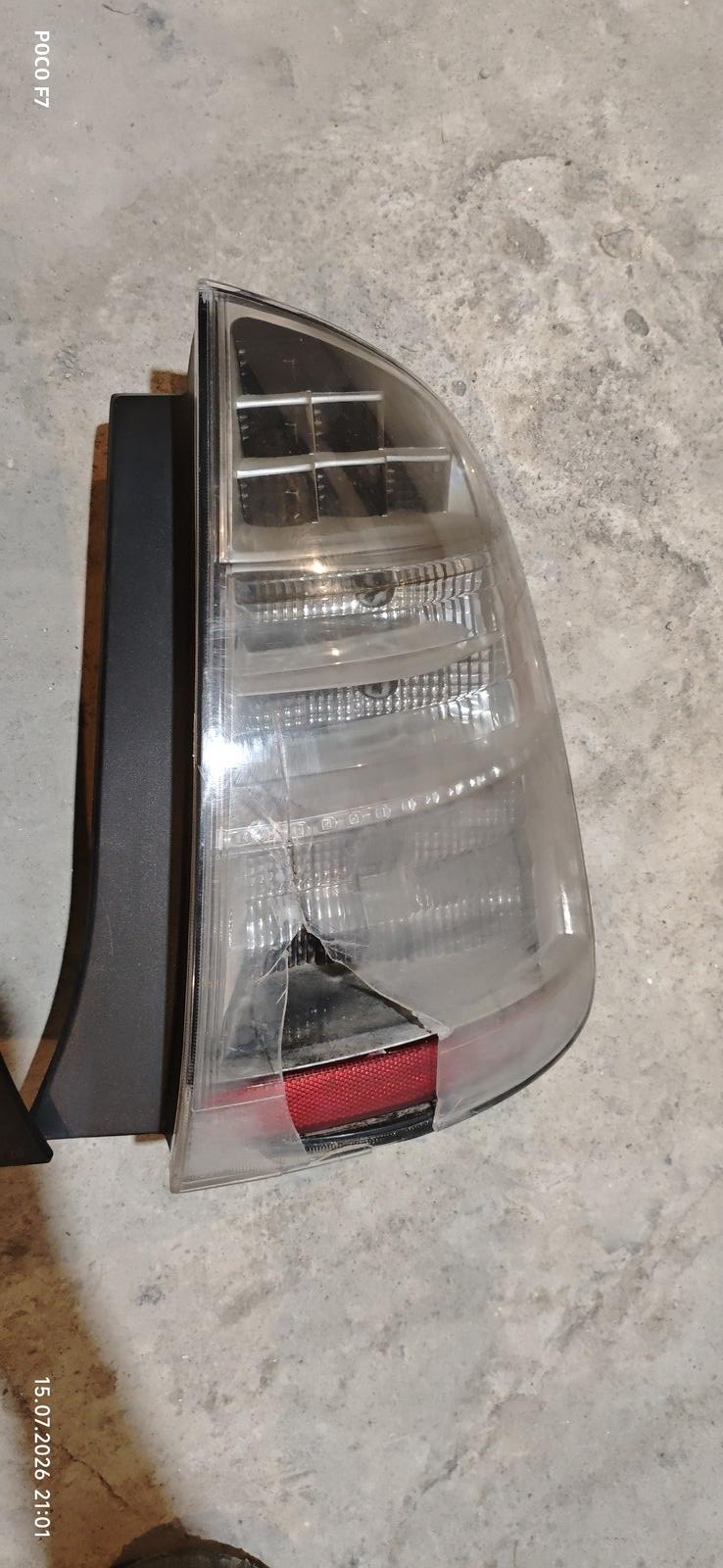 Toyota Prius stop işıqları — Ehtiyat hissələri və aksesuarlar, Bakı (6)
