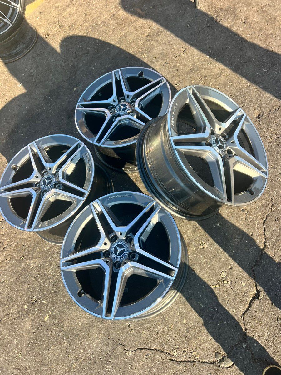 Mercedes 2013 diskləri R18 — Ehtiyat hissələri və aksesuarlar, Bakı (2)