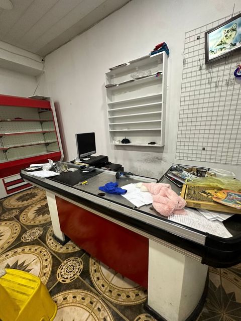 Kassa stolu satilir 300azn razin 7678 Gunel1Market kassası və — Digah
