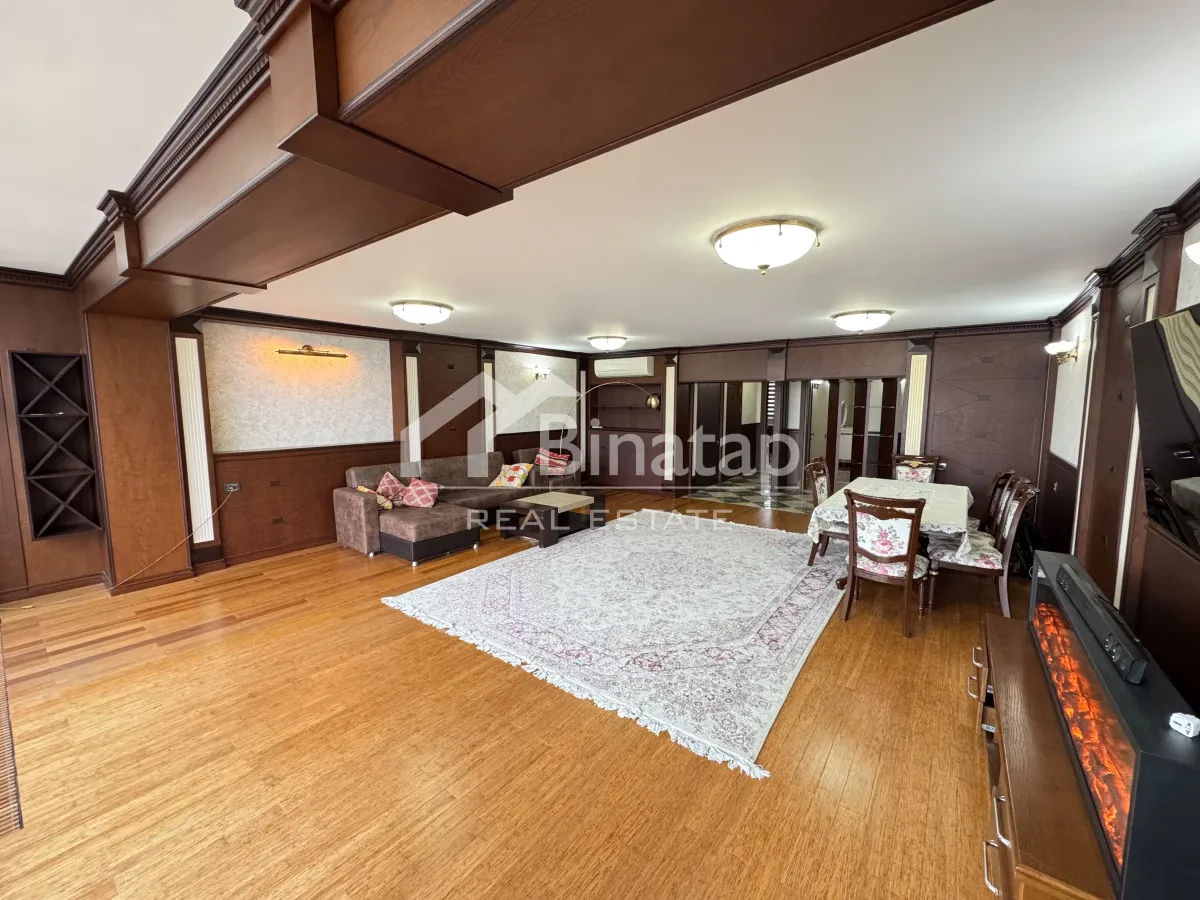 Satılır 3 otaqlı köhnə tikili 100 m², İçərişəhər metrosu, Səbail rayonu — Mənzil, Bakı (2)