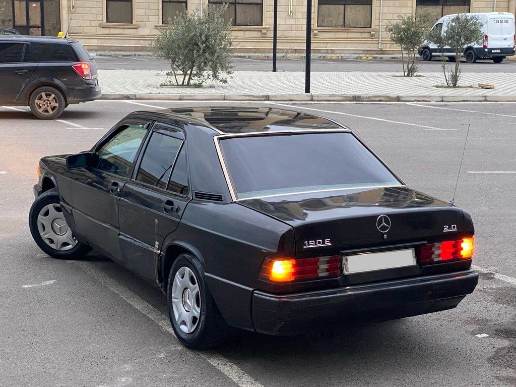 Mercedes 190, 2.0 L, 1993 il, 258 741 km — Avtomobillər, Sumqayıt (8)