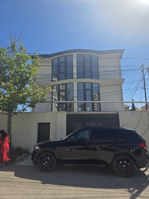 Satılır 4 otaqlı həyət evi/bağ evi 190 m² — Xırdalan