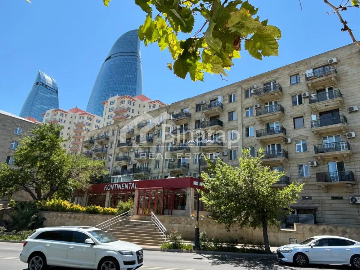Satılır 2 otaqlı köhnə tikili 45 m², Səbail rayonu — Mənzil, Bakı