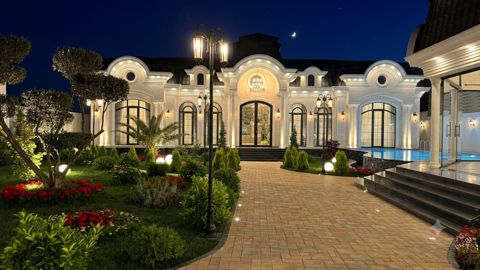 Satılır 6 otaqlı həyət evi/bağ evi 330 m² — Bakı