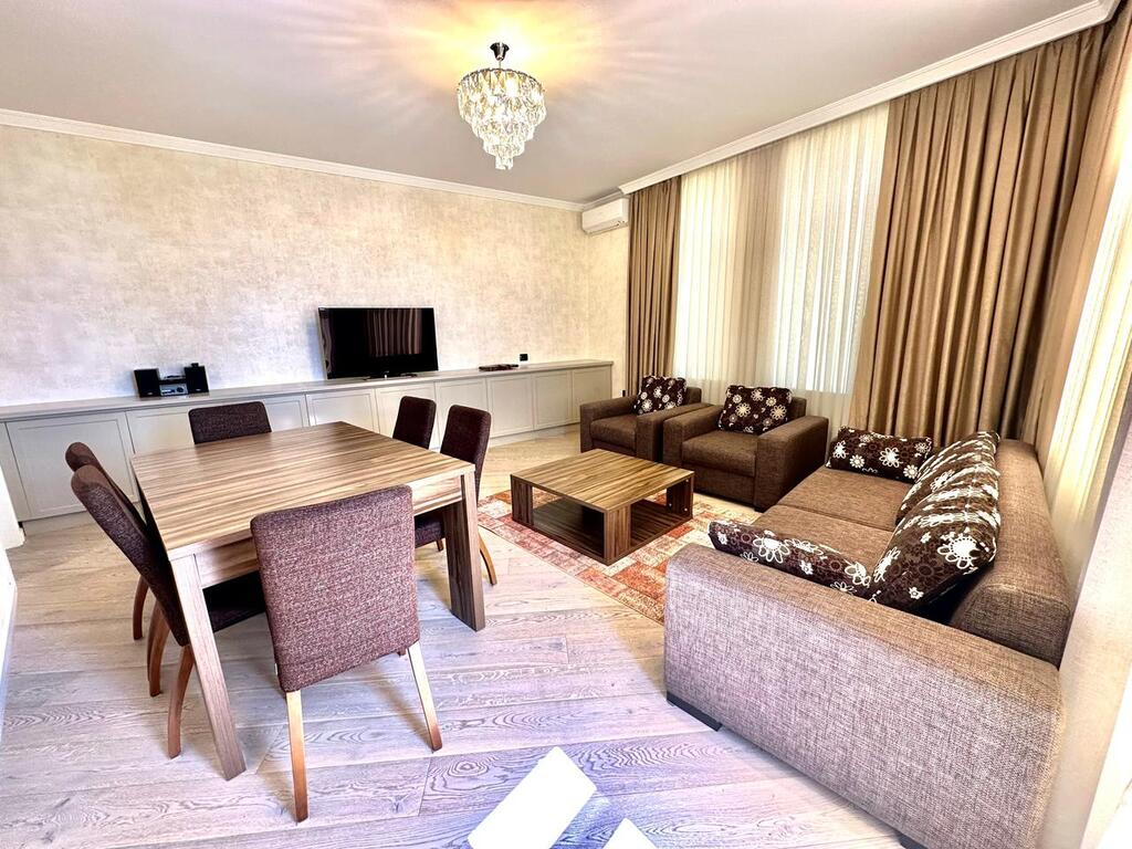 İcarəyə verilir 2 otaqlı köhnə tikili 105 m² — Mənzil, Bakı (2)