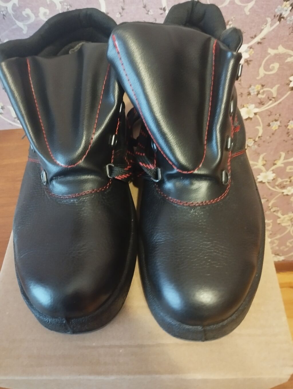 Məhsul: Qara iş ayaqqabısı (unisex) Ölçü 43 - Material: möhkəm — Botinka, Bakı (2)