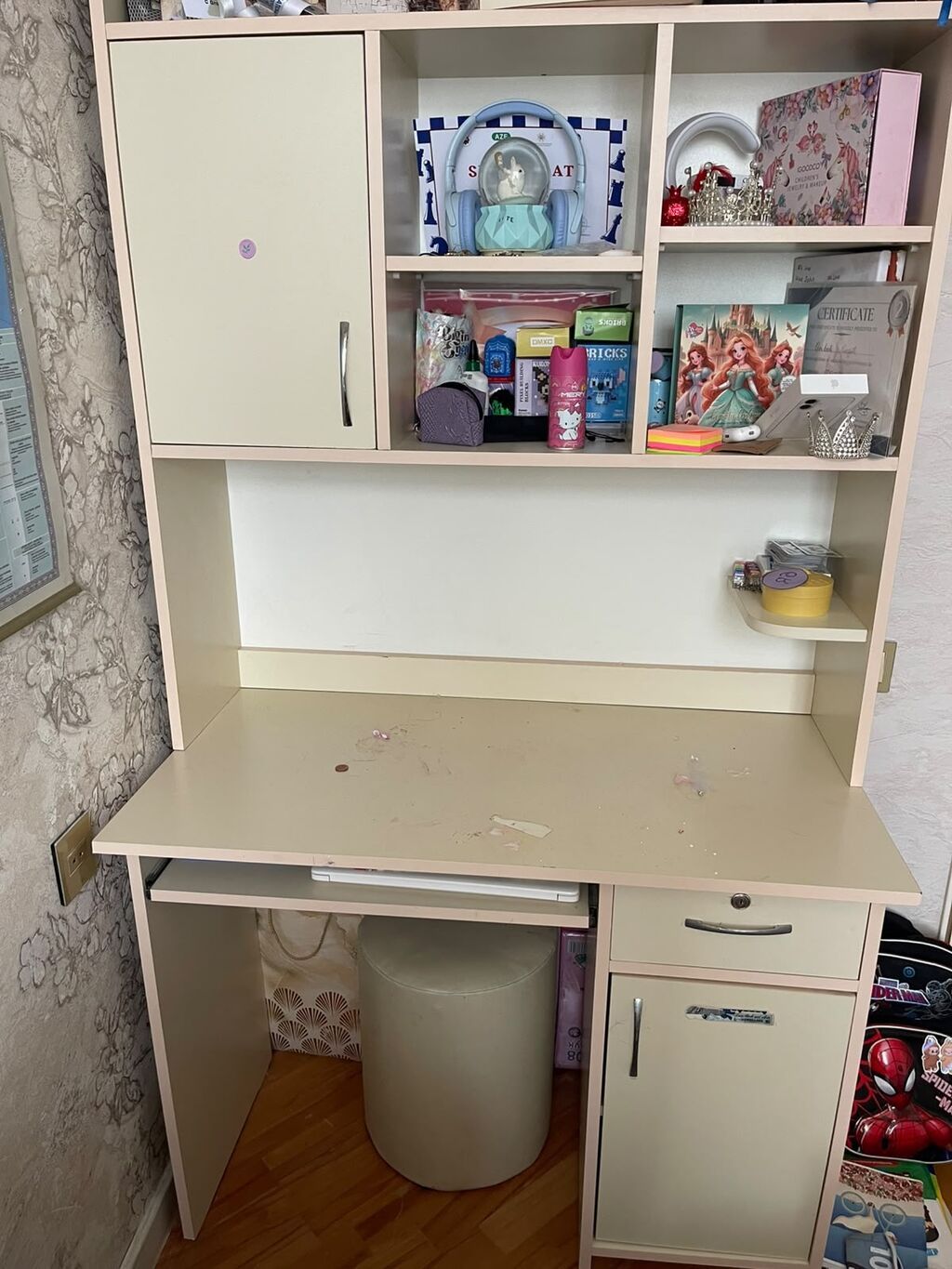 Yazi masasi 100azn Xirdalan 9091 leli — Masalar, Digah