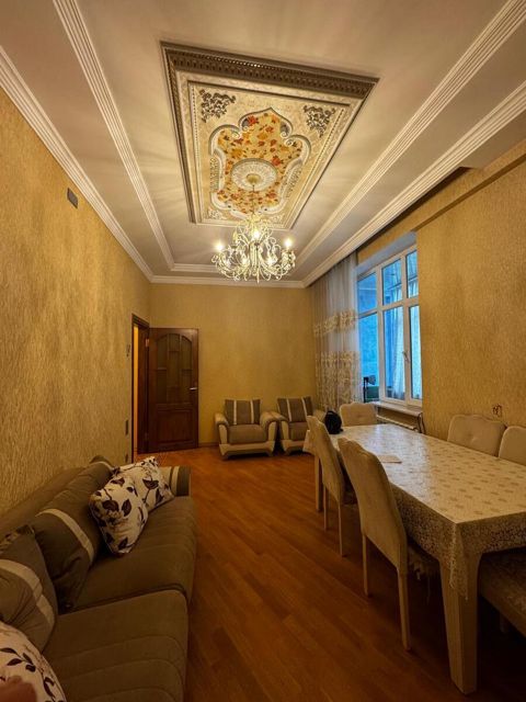 Satılır 2 otaqlı yeni tikili 87 m² — Bakı