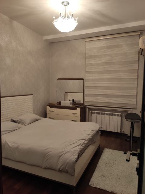 İcarəyə verilir 3 otaqlı köhnə tikili 80 m² — Bakı