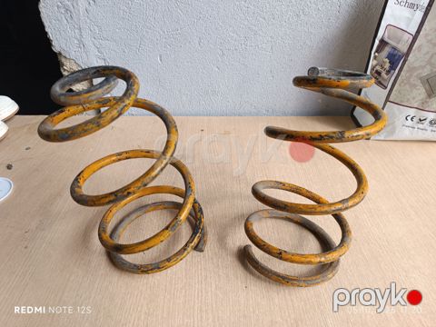 Spiral metal dekorasiya əşyası, əski — 35 ₼ · Bakı · Heykəlciklər və fiqurlar Spiral metal dekorasiya əşyası, əski — Bakı
