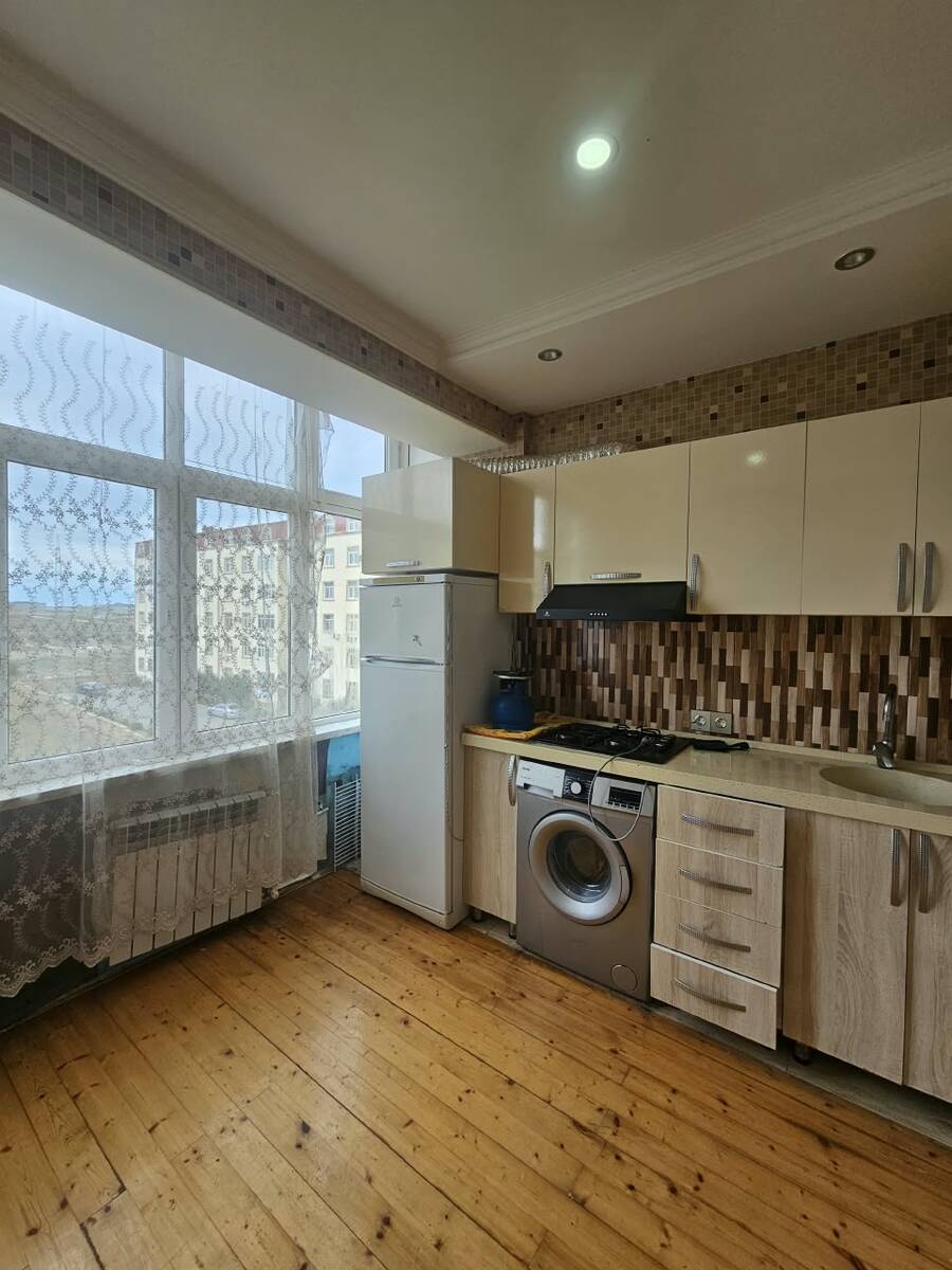 Satılır 2 otaqlı köhnə tikili 54 m² — Mənzil, Bakı (5)