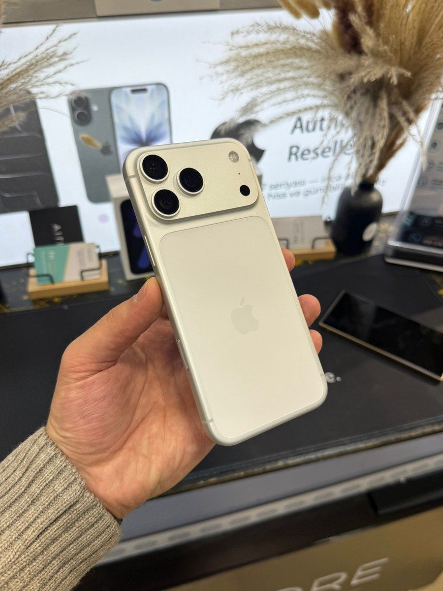 Apple iPhone 17 Pro Max Silver 256GB/12GB — Smartfonlar, Bakı (2)