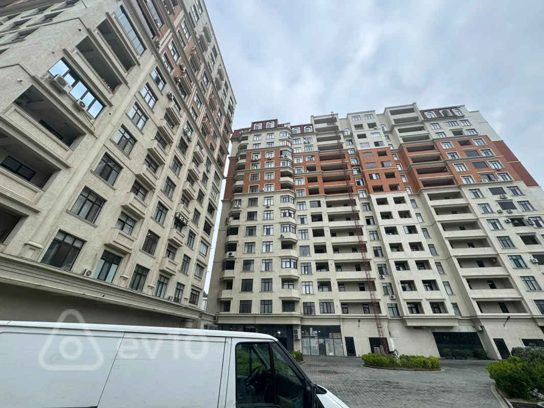 4 otaqlı mənzil, 144 m², Təbriz küçəsi — Mənzil, Bakı (2)