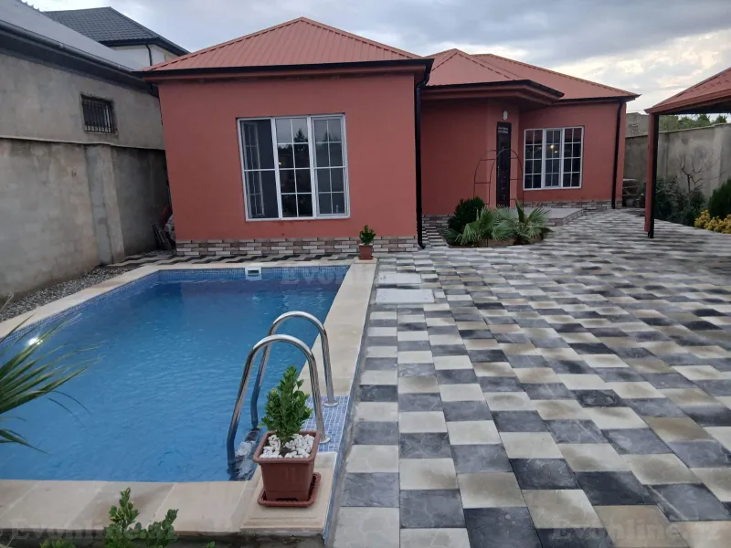 Satılır 4 otaqlı Həyət evi 100 m² Bakı, Sabunçu r — Bakı