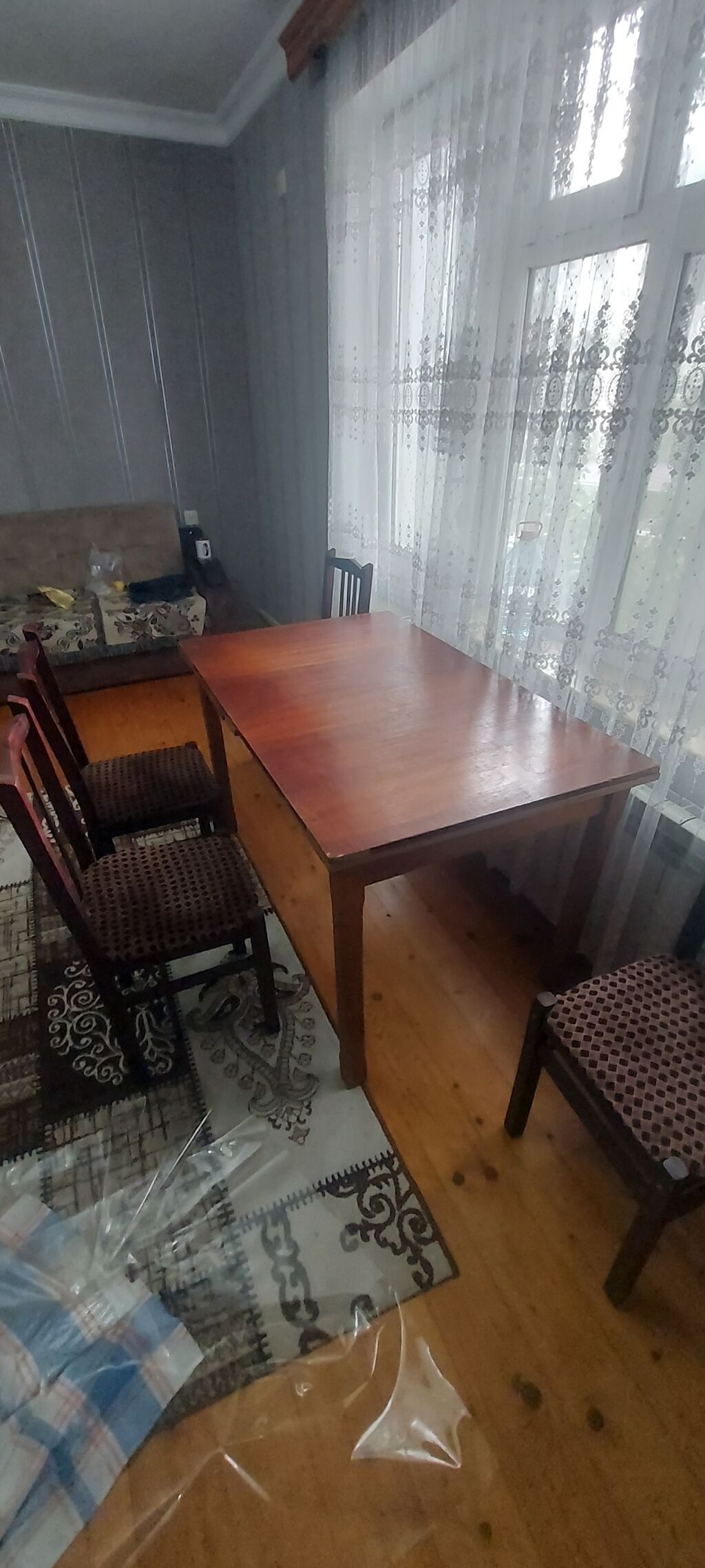 Ağac yemək masası və 4 ədəd stul dəsti. - Material: tam ağac (taxta) — Masalar və stullar, Bakı (2)