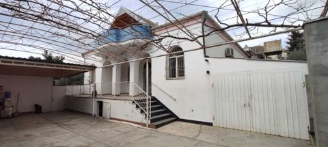 Satılır 7 otaqlı həyət evi/bağ evi 200 m² — Bakı