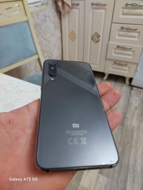 Xiaomi Mi 9 SE, 64 GB, rəng - Boz — Bakı
