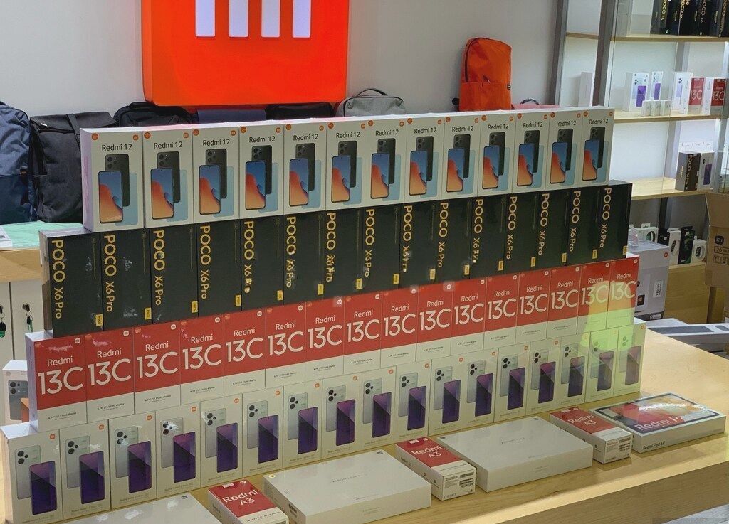 Xiaomi Redmi 15, 8 GB — Smartfonlar, Bakı (2)
