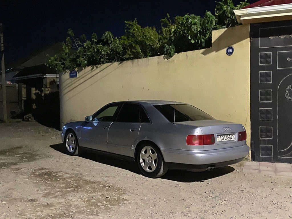 Audi A8, 2.8 L, 1996 il, 232 333 km 10-LK-542 — Avtomobillər, Sumqayıt (12)