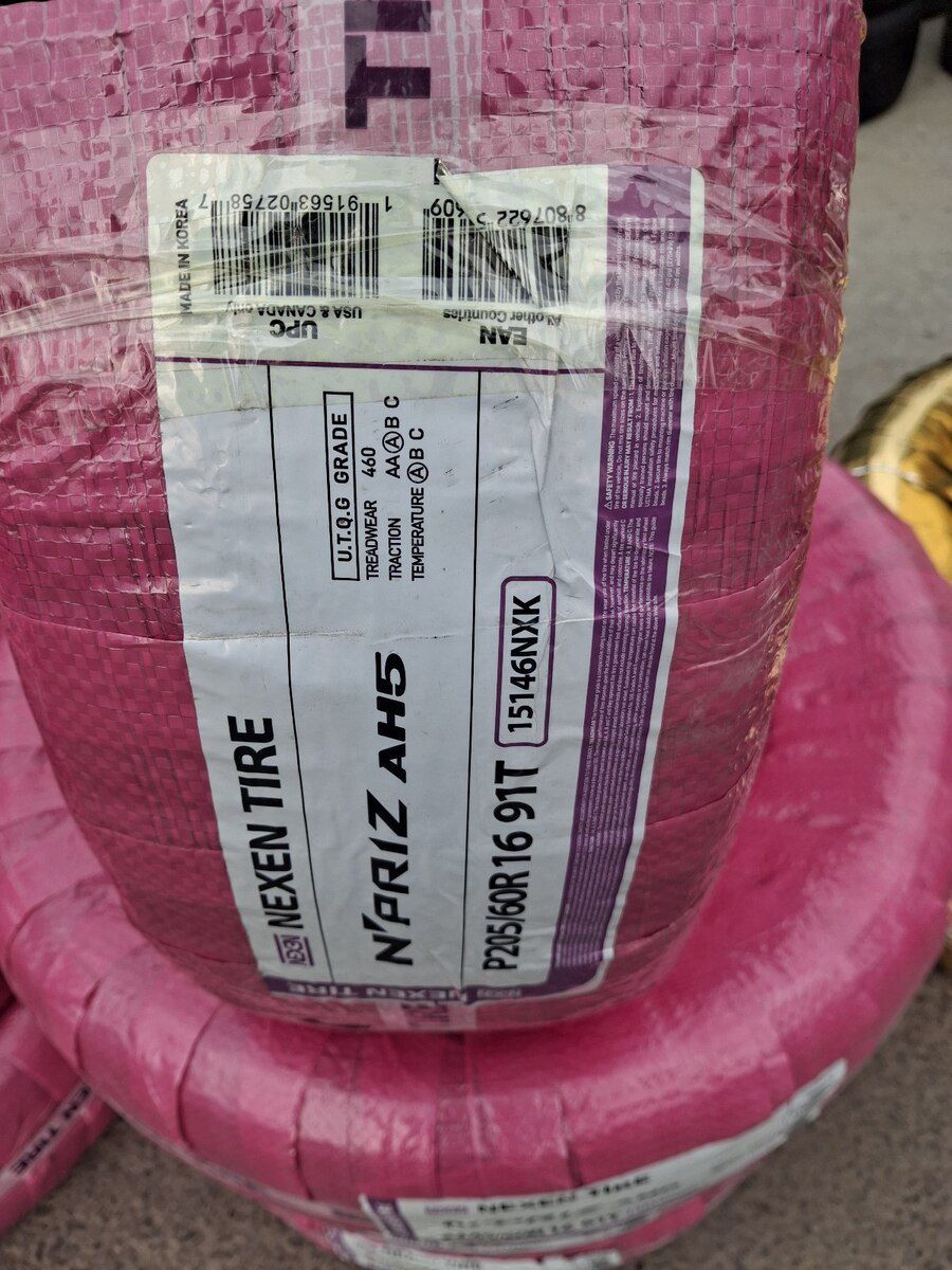 Nexen şinləri 205/60 R16 — Ehtiyat hissələri və aksesuarlar, Bakı (5)