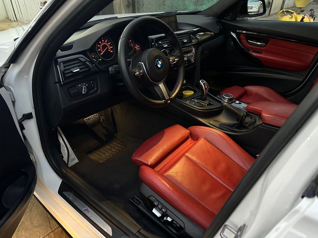 BMW 330, 2.0 L, 2015 il, 206 000 km — Avtomobillər, Bakı (11)